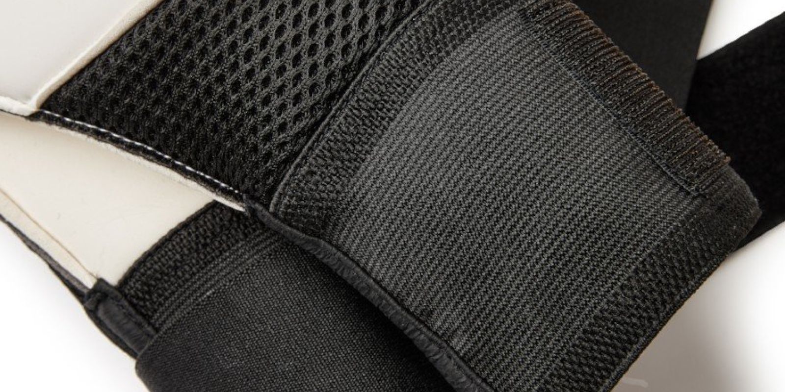 The Ultimate Glove - Keepershandschoenen - Elastische lange polsband voor betere fixatie van de handschoen